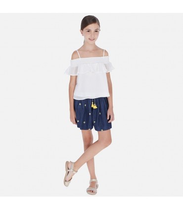 SHORT CORTO NIÑA BORDADO DE LA MARCA MAYORAL