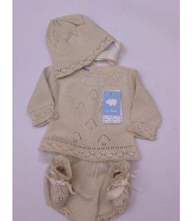 CONJUNTO BEBE  CUATRO PIEZAS DE LA MARCA MAC ILUSIÓN