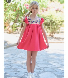 VESTIDO CON PASACINTA EN PECHO Y TIRANTAS
