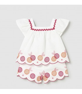 CONJUNTO BERMUDA Y BLUSA  BORDADOS BEBE MARCA MAYORAL