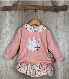 CONJUNTO DOS PIEZAS SUDADERA  Y BRAGUITA VOLANTES FLORES MARCA PIO PIO