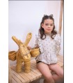 CONJUNTO NIÑA DOS PIEZAS CAMISA CALAVERAS Y SHORT CAMEL BOLSILLOS MARCA MON PETIT BONBON